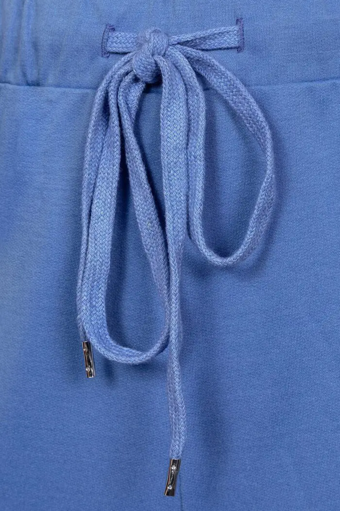 021A9404